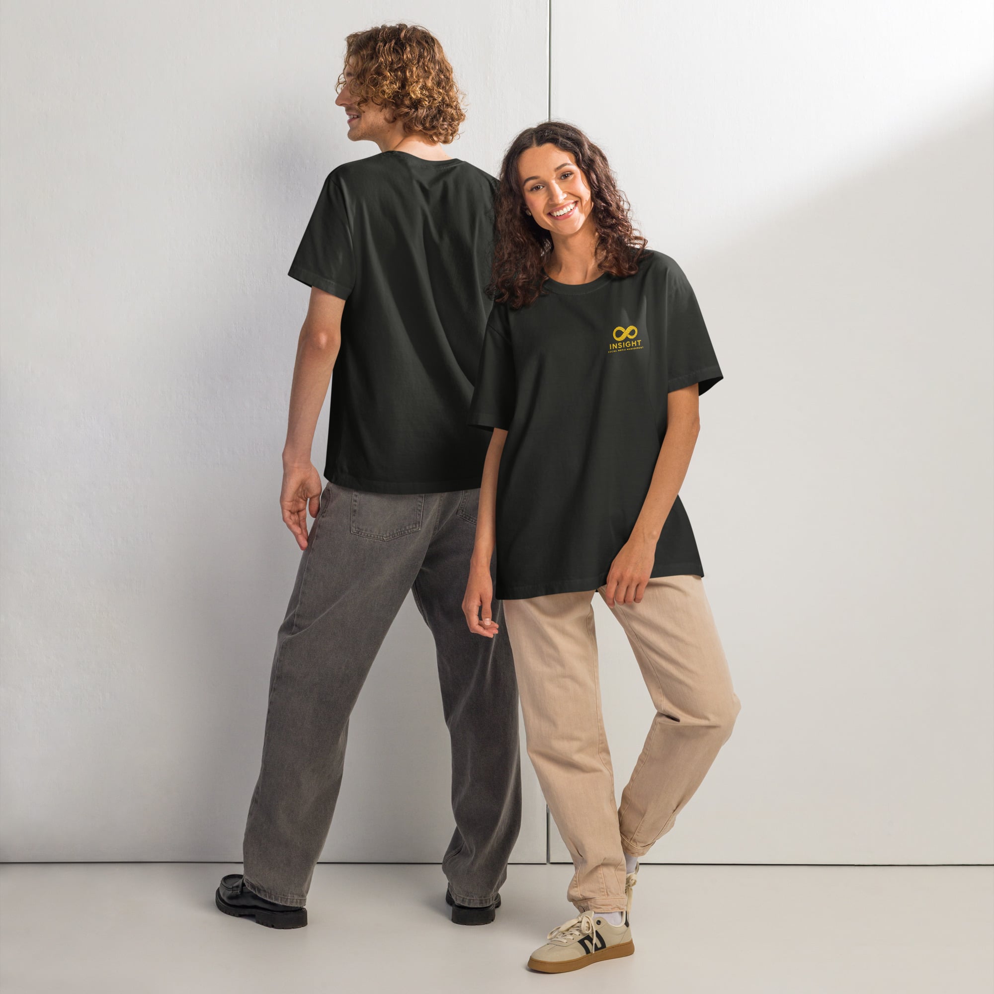 Insight Premium Unisex oversized t-shirt - Image 2